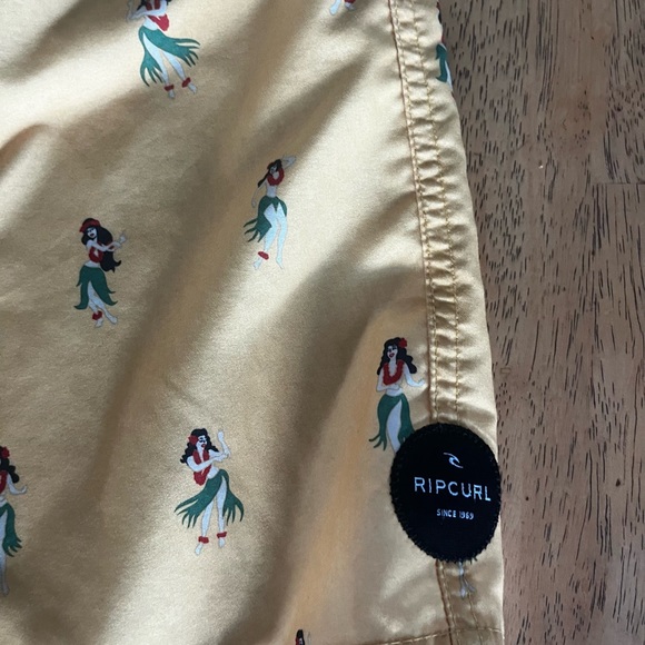 Rip curl swim trunks - Picture 3 of 7